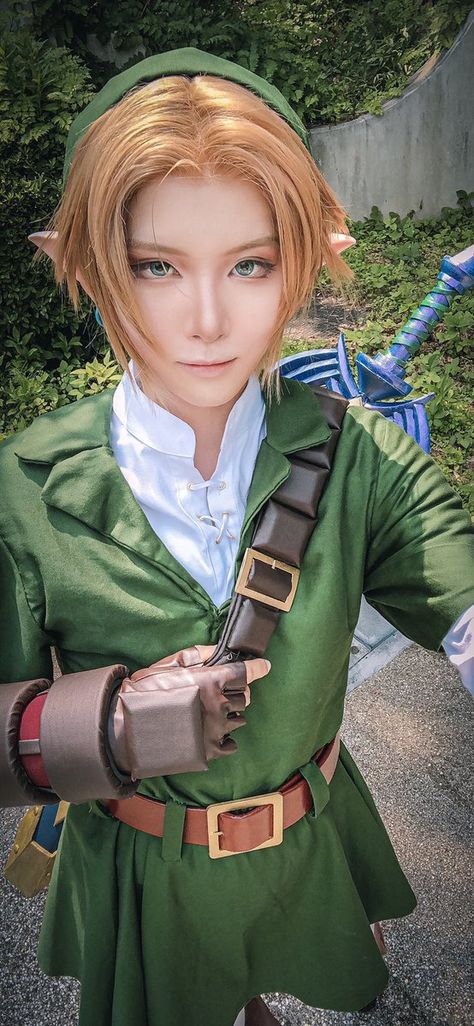 Link Cosplay by セキ (@omu_soba5 ) on Twitter Link Zelda Costume, Sheik Cosplay, Link Twilight Princess, Misty Cosplay, Zelda Costume, Link Costume, Link Cosplay, Zelda Funny, Zelda Cosplay