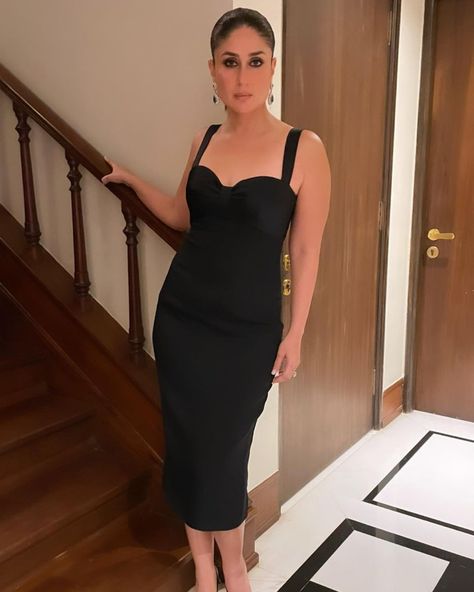 kareena kapoor khan Charmy Kaur, Bollywood Outfits, Well Dressed Women, Kareena Kapoor Khan, Eve Outfit, Hottie Women, Kareena Kapoor, Bollywood Girls, Dressed To Kill