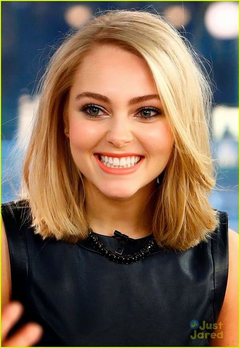 one length at shoulders Bob Lung, Annasophia Robb, Felicity Jones, Round Face Haircuts, Long Bob Hairstyles, Mid Length Hair, Rosie Huntington Whiteley, Blonde Bobs, Round Faces