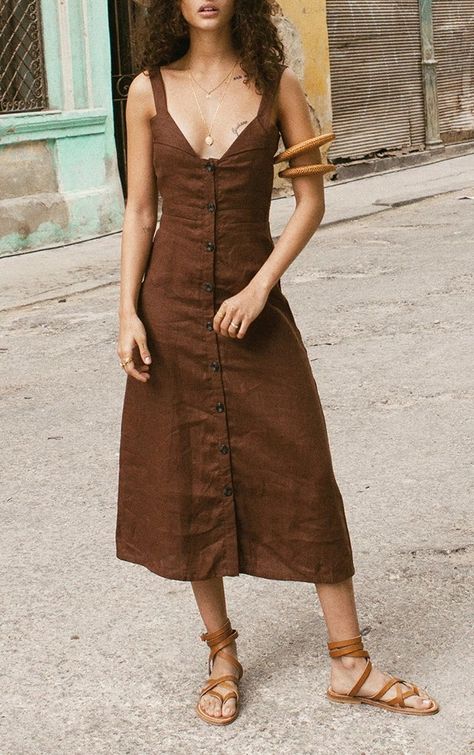 Brown linen button front dress Brown Summer Dress, Brown Summer Dresses, Faithfull The Brand, Mode Inspo, Brown Dress, Fashion Labels, Fashion Collection, Fashion Inspo Outfits, Summer Dress