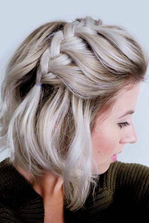 Side French Cool Braids For Short Hair #shorthairstyles #shorthair #hairstyles #bobhairstyles #braids New Short Hairstyles, French Braid Hairstyles, Short Braids, Short Hairstyles For Thick Hair, Penteado Cabelo Curto, Short Hair Styles Easy, Braids For Short Hair, Box Braids Hairstyles, Grey Hair