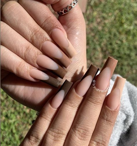 Dark Brown Acrylic Nails Square, Design Nails 2023, Nails 2023 Trends Summer, Euphoria Cassie, Natural Nails Acrylic, Nails 2023 Trends, Euphoria Maddy, Euphoria Aesthetic, Brown Acrylic Nails