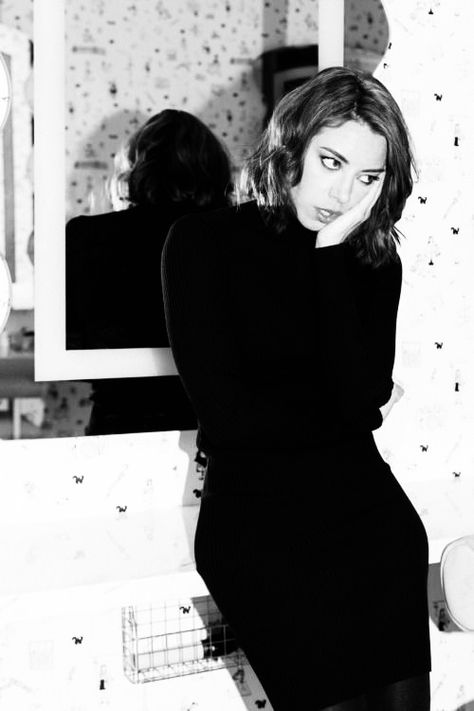 Aubrey Plaza Black And White, Aubrey Plaza Wallpaper, Aubrey Plaza Legion, Sophie Turner Photoshoot, Patti Lupone, Kathryn Hahn, I Love Someone, Aubrey Plaza, Celeb Crushes