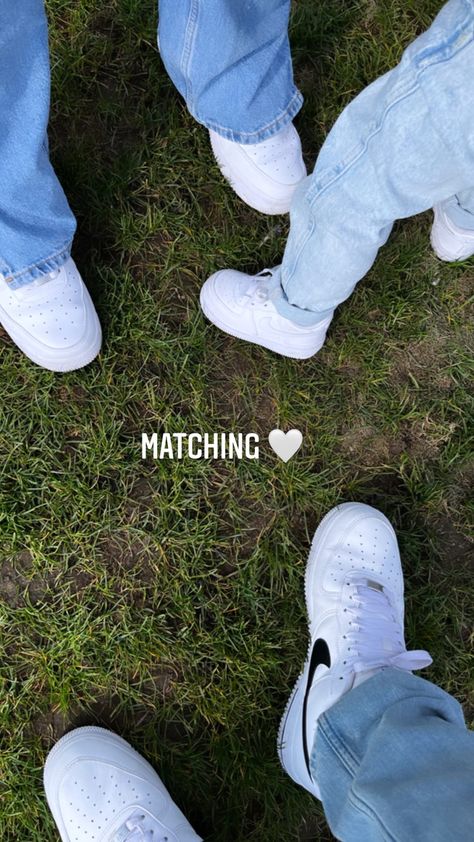 Mum dad and baby matching soul and fashion 🥰 Matching Shoes With Baby, Mum Dad And Baby, Tenis Converse, Mom Dad Baby, Dad And Baby, Matching Shoes, Fancy Dresses Long, Dad Baby, Dad Shoes