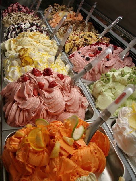 Yummy Ice Cream, Chocolate Caliente, Food Combining, Ice Creams, Ice Cream Shop, Breakfast Lunch Dinner, Food Obsession, Easy Cooking, Pretty Food