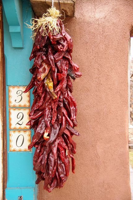 A two year old girl died after her caretaker allegedly poisoned her with chili powder Chili Peppers Decor, Cactus Wood, Dried Chili Peppers, Chile Guajillo, Dried Peppers, Southwestern Home, Santa Fe Style, Six Words, Hot Peppers