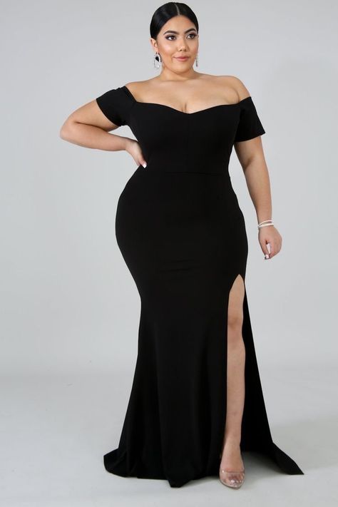 Jesenia Perez, Plus Size Evening Gown, Plus Size Black Dresses, Classy Clothes, Plus Size Party Dresses, Gala Dresses, Black Gown, Curvy Dress, Nightgowns