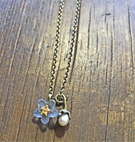 Violet Necklace Flower, Forget Me Not Necklace, Forget Me Not Jewelry, Forget Me Not Flowers, Forget Me Not Flower, Dope Jewelry, Funky Jewelry, Forget Me Not, Jewelry Inspo