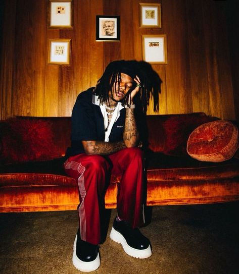 Jid Rapper Fashion, Jid Rapper Outfits, Jid Rapper Aesthetic, J.i.d Wallpaper, Rapper Poses, Jid Rapper, Artists Portraits, Freeform Dreads, Female Rap