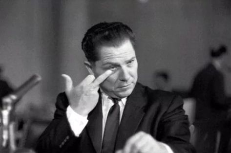 1957: Union Boss Jimmy Hoffa Gives Attorney Robert Kennedy A Sly Bird Jimmy Hoffa, Teamsters Union, Real Gangster, Mafia Gangster, Time Life, Go Blue, Interesting History, Historical Events, White Photo