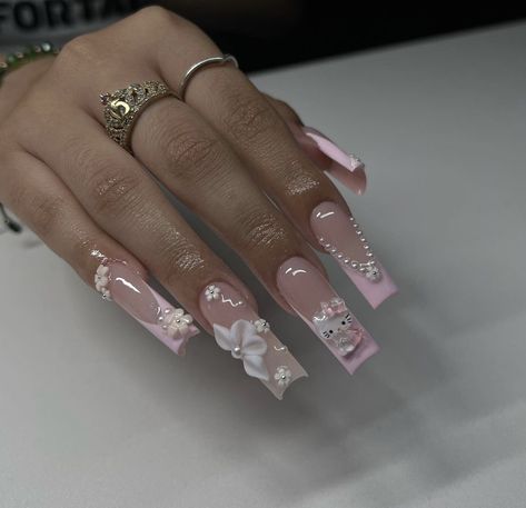 Flower Design Nails, Easy Nail Art Tutorial, Quinceanera Nails, Kitty Nails, Girly Acrylic Nails, Hello Kitty Nails, Classy Acrylic Nails, Pretty Gel Nails, Really Cute Nails