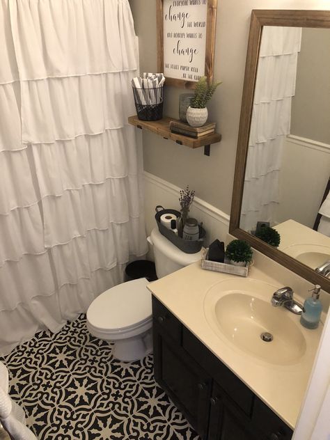 Framing out your mirror…the cheap and easy DIY way! Mobile Home Bathroom, Diy Bathroom Design, Mobile Home Renovations, Bathroom Farmhouse Style, Remodeling Mobile Homes, Ceramic Floor Tiles, Home Bathroom, Small Bathroom Decor, Guest Bath