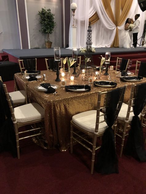 Met Gala Sweet 16 Theme, Black White And Gold Prom Decor, Met Gala Decorations Party Planning, Night In Paris Theme Party Decorations, Sweet 16 Gold And Black, Royal Prom Theme, Black And Gold Sweet 16 Decoration, Met Gala Prom Theme Decorations, Gold And Black Quinceanera Theme