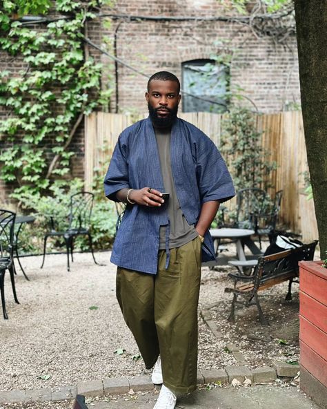 Evening coffee anyone? #stylesbyslimster • Synopsis: the jinbei is from @mujiusa and the pants are @musinsa.official and the basic tee and sneakers by @allsaints • • #menswear #mensfashion #summerfits Japanese Men’s Fashion, Japanese Minimalist Fashion Men, Japanese Men Fashion, Japanese Streetwear Mens, Japanese Menswear, Japanese Street Fashion Men, Boho Men Style, Evening Coffee, Japanese Minimalist Fashion