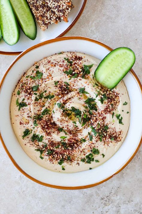 High Protein Hummus, Protein Hummus, Munchies Snacks, Dairy Free Protein, Mediterranean Diet Recipes Dinners, Easy To Make Appetizers, Make Hummus, Yummy Healthy Snacks, Walnut Salad