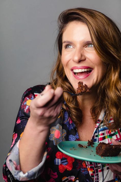 Vivian Howard Previews Her Forthcoming Charleston Restaurants – Garden & Gun Vivian Howard, Barbecue Chicken Wings, Charleston Restaurants, Sausage Biscuits, Oyster Roast, Buttermilk Dressing, Buttermilk Ranch, Tomato Sandwich, Squash Casserole