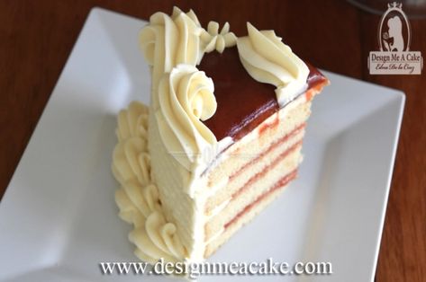 Mousse Cake Filling, Guava Cake, Moist White Cake, Guava Paste, Guava Tree, Cake Filling Recipes, Cake Filling, White Cake Recipe, Meringue Cake