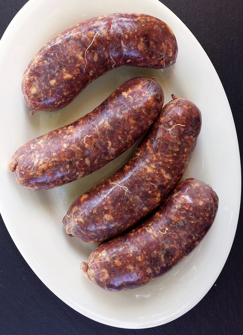 Ever had chorizo? I bet you have. But have you had the garlicky version from Argentina? Damn good on the grill. Recipe from Hunter Angler Gardener Cook. Argentinian Sausage Recipes, Cured Meat Recipes, Homemade Chorizo, Chorizo Recipe, Sausage Making Recipes, Home Made Sausage, Homemade Sausage Recipes, Smoked Sausage Recipes, Sausage Making