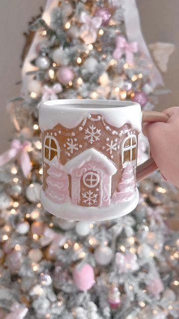 Cute Winter Decor, Pink Christmas Asthetics, Pink And Gold Christmas Aesthetic, Pink Girly Christmas Aesthetic, Pink Christmas Mugs, Pink Christmas Room Ideas, Coquette Christmas Decor, Pink Candy Christmas Decorations, Soft Pink Christmas Aesthetic