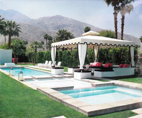 palm springs Pool Cabanas, Palm Springs Home, Palm Springs Style, Cool Swimming Pools, Pool Cabana, Outside Living, Swimming Pool Designs, Pool Landscaping, Pool Patio