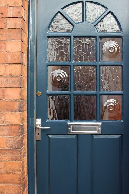 ronseal midnight blue front door Front Porch Mudroom, Moscow Midnight, Porch Mudroom, Black Entry Doors, Cheap Front Doors, Exterior Door Trim, Vintage Screen Doors, Front Doors Uk, Front Door Door