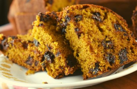 Grandma's Pumpkin Bread Recipe - These Old Cookbooks Moist Pumpkin Bread Recipe, Pumpkin Nut Bread, Cranberry Coffee Cake, Dessert Loaf, Carrot Pumpkin, Banana Bread Loaf, Chocolate Whoopie Pies, Orange Icing, Old Cookbooks