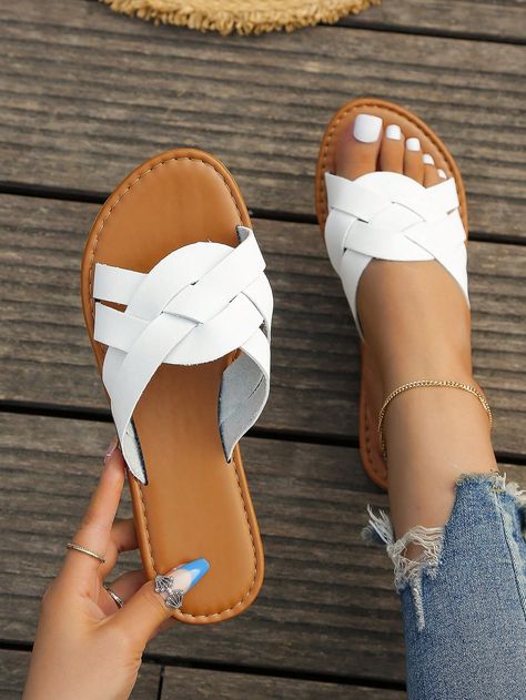 White  Collar     Embellished   Women Shoes Stylish Flats For Women, Elegant Sandals Flat, Sandals Outfit Casual, Fancy Sandals, Women Slippers Fashion, Bota Country, Casual Sandals Womens, Women Flat Sandals, Pretty Sandals