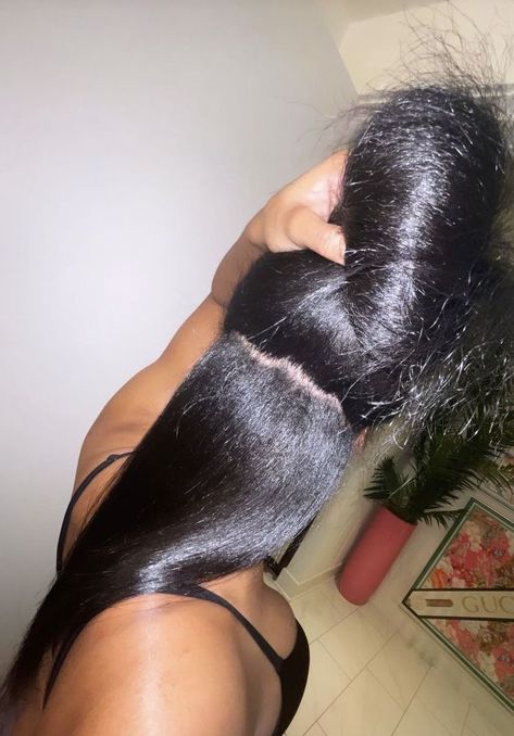 Long Hair Aesthetic Black Women, Hair Growth Asethic, Long Healthy Hair Aesthetic Black, Healthy Hair Aesthetic Black Women, Black Women Healthy Hair, Healthy Hair Growth Aesthetic, Long Thick Hair Black Women, Long Healthy Hair Black Women, Healthy Long Hair Aesthetic