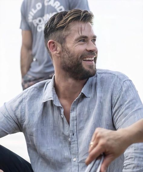 Extraction Haircut, Undercut Highlights, Chris Hemsworth Hairstyle, Chris Hemsworth Haircut, Hemsworth Haircut, Chris Hemsworth Hair, Chris Evans Haircut, Haircuts For Balding Men, Hemsworth Brothers