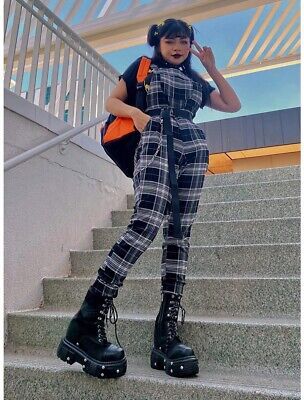 Hot Topic Black White Plaid Overalls Juniors Large Grunge Gothic Punk Chain  | eBay Gothic Overalls, Black And White Plaid Outfit, Punk Overalls, Plaid Overalls, Overalls Outfits, Punk Woman, Plaid Outfits, Black And White Plaid, Gothic Punk