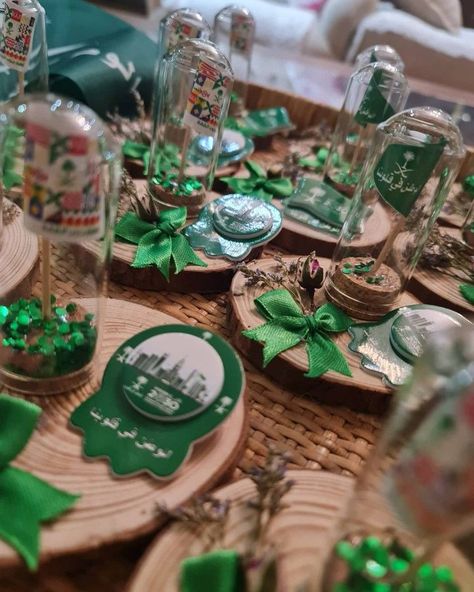 Saudi National Day Decoration Ideas, Eid Decoration Ideas, Curtain Designs For Bedroom, National Day Saudi, Saudi National Day, Persian Language, Student Life Hacks, Eid Decoration, Vintage Fairies