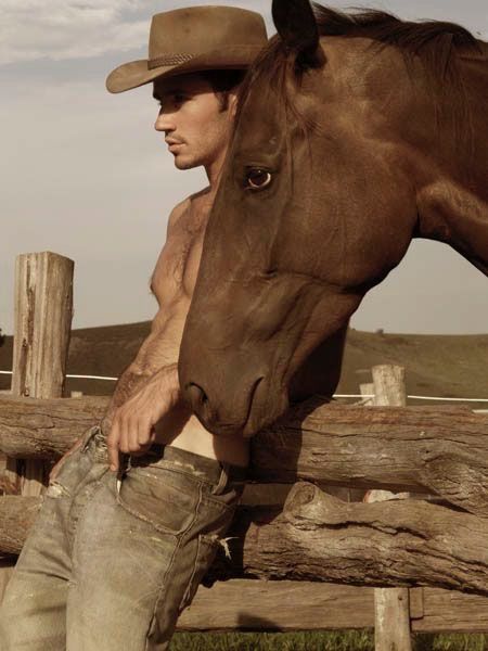 Cowboys And Angels, Cowboy Horse, Cowboys And Indians, Cowboy Up, Country Men, Cowboy And Cowgirl, Country Boys, White Photo, Cowboy Hat