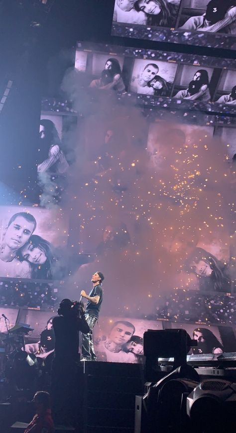 Justin Bieber Concert Wallpaper, Justin Bieber Concert Aesthetic, Justin Bieber Concerts, Aesthetic Justin Bieber, Justin Bieber Aesthetic, Justin Bieber Poster, Justin Bieber Singing, Justin Bieber Tour, Justin Bieber Imagines