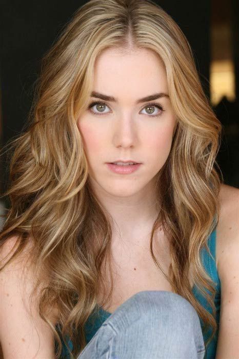 Spencer Locke, Blonde Hair Pale Skin, Hair Color For Fair Skin, Hair Pale Skin, Locks Hair, Trendy Hair Color, Trendy Hair, New Hair Colors, Pale Skin