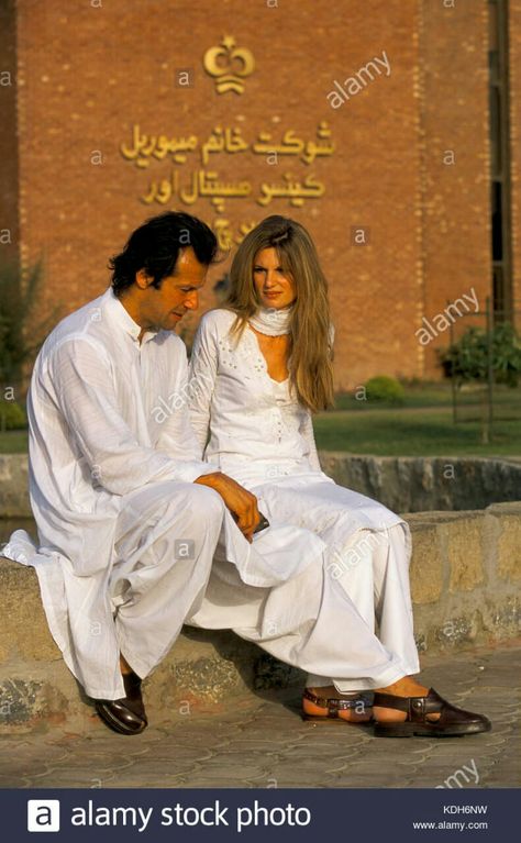 Imran Khan Family, Price Is Right Contestant, Gully Cricket, Imran Khan Wedding, Imran Khan Cricketer, Jemima Goldsmith, Imran Khan Video, Imran Khan Pic, Imran Khan Photos