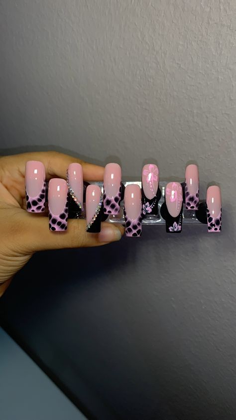 Press-on nails Pink And Black French Tips, Pink French Tips, Black French Tips, Pink French, Black French, Croc Print, French Tips, Hibiscus Flowers, Black And Pink