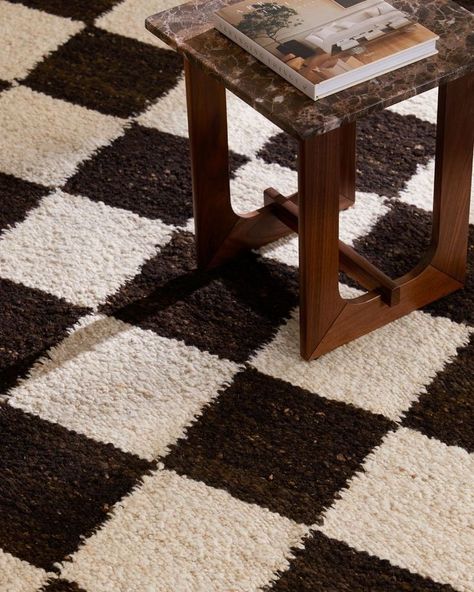 Indi Bedroom, Checkered Rug Bedroom, Teenage Hangout, Checker Rug, Black And White Carpet, Hangout Space, Mid Century Modern Apartment, Checkerboard Rug, Rug Black And White