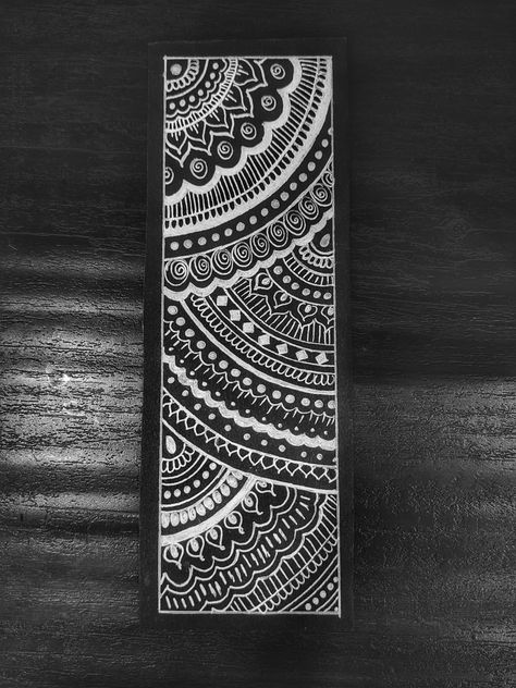 Bookmarks are a bookaholics favourite. You can make these easy anf creative ones. Here i have used black chart sheet and white gel pens i got from a local store. There pens are also available online. Black Chart Painting, Bookmark Ideas Black And White, Painting With White Pen, Mandala Art On Black Sheet, Madhubani Paintings Ideas Design Black And White, Black Chart Drawing, White Pen Art On Black Paper Easy, Easy Black Pen Drawing, White Pen Art On Black Paper Mandala