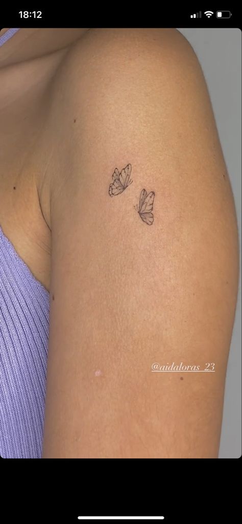 Small Butterfly Tattoo Hip, Tiny Tattoo Ribs, Minimalist Butterfly Tattoos, Cute Small Shoulder Tattoos, Timeline Butterfly Tattoo, Butterflies On Shoulder Tattoo, Tatoos Butterfly Woman, Non Basic Butterfly Tattoo, Butterfly Dainty Tattoo