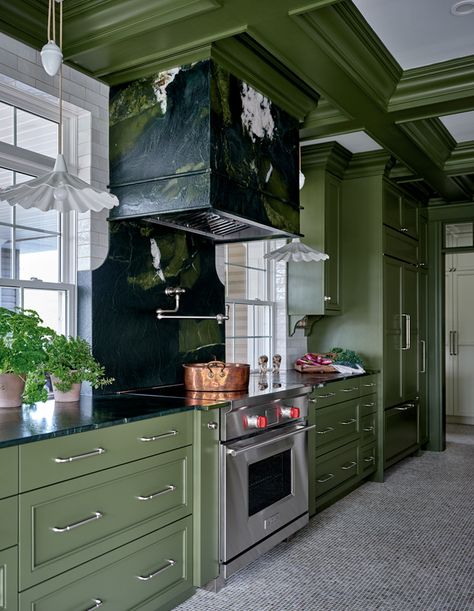 Country Chic Kitchen, Green Kitchen Island, Top Kitchen Trends, Kitchen Vent Hood, Kitchen Vent, Devol Kitchens, Free Kitchen Design, Green Kitchen Cabinets, Charming Kitchen