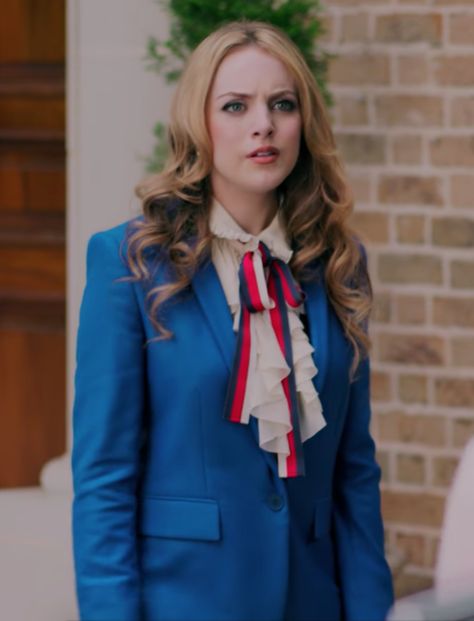 Fallon Carrington Fashion, Fallon Carrington And Liam Ridley, Fallon Carrington Outfit, Cristal Carrington Outfits Season 1, Fallon Outfits, Fallon Carrington Outfit Season 5, Elizabeth Gillies Fallon Carrington, Elizabeth Gilles, Georgette Shirt