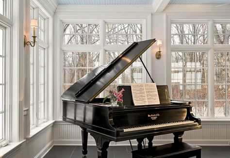 Windows Grand Piano Room, Piano Living Rooms, Traditional Family Room, Piano Studio, Baby Grand Pianos, Piano Room, Grand Piano, Salou, Home Modern