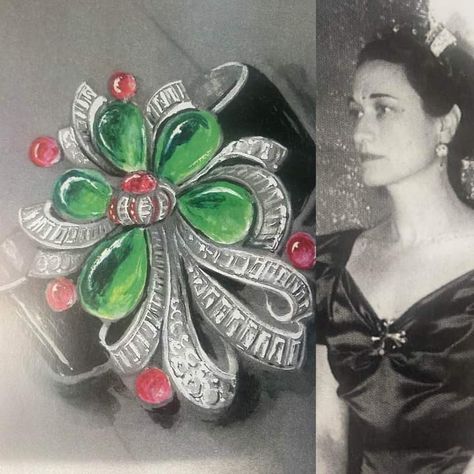 Duchess Of Windsor, Greek Royal Family, Wallis Simpson, Edward Viii, Emerald Earrings Drop, Queen Alexandra, Pearl Tiara, Diamond Tiara, Van Cleef And Arpels