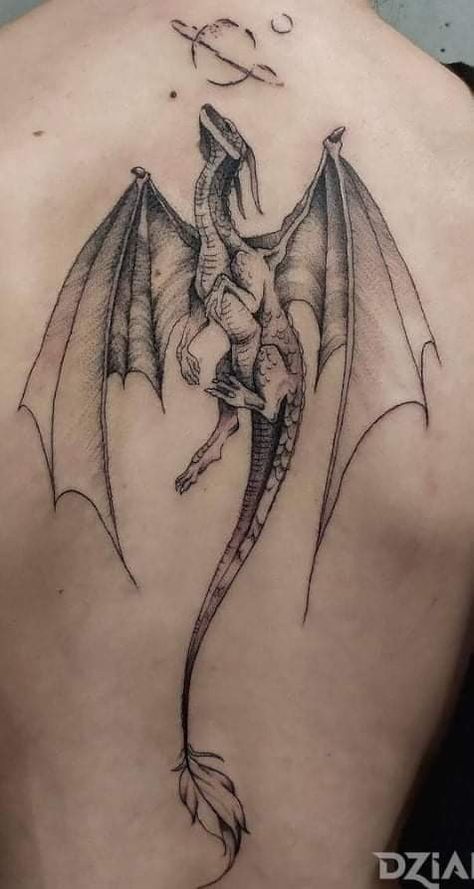 Thestral Tattoo, Dragon Tattoo Back, Dragon Tattoo Meaning, Tato Naga, Tato Dengan Makna, 16 Tattoo, Small Dragon Tattoos, Tato Jari, Bookish Tattoos