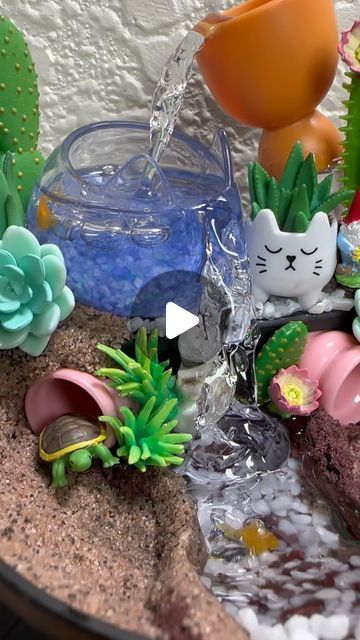 Make It Mini Verse, Miniverse Display Ideas, Miniverse Remix Ideas, Plants And Candles, Miniature Products, Mini Verse, Mini Waterfall, Mini Aquarium, Mini World