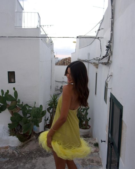 Greece Vibes, Limoncello Spritz, Feather Mini Dress, Instagram Italy, No Lie, Ibiza Outfits, Fiesta Outfit, Dress Vacation, Summer Outfits For Teens