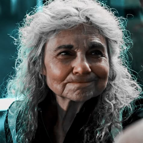 ╭⊹⧉ 𝘛𝘩𝘦 𝘏𝘶𝘯𝘨𝘦𝘳 𝘎𝘢𝘮𝘦𝘴 ⧉⊹◝ #HungerGamesIcons #ThgIcons #TheHungerGamesCatchingFireIcons #MagsIcons #MagsHungerGamesIcons #LynnCohen Mags Flanagan Hunger Games, Hunger Games Characters Pictures, Mags Hunger Games, Madge Hunger Games, Johanna Mason Aesthetic, Hunger Games Icons, Hunger Games Pfp, The Hunger Games Characters, Cinna Hunger Games