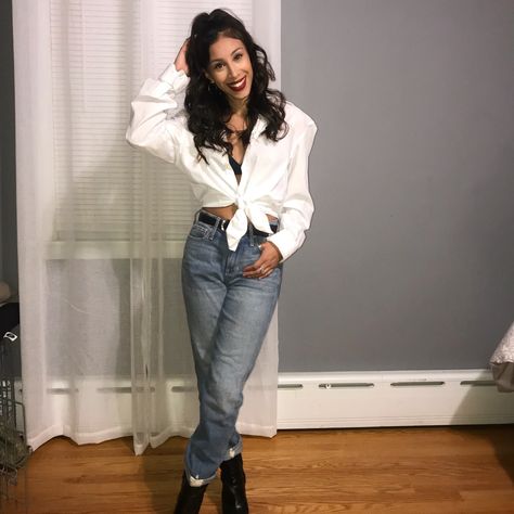 Selena Quintanilla Selena Concert Outfit, Selena Quintanilla Casual Outfits, Selena Quintanilla Outfits Costumes, Selena Inspired Outfits, Selena Quintanilla Outfits Inspired, Selena Outfits Quintanilla, Diy Selena Quintanilla Costume, Selena Quintanilla Style, Selena Halloween Costume