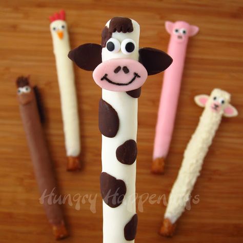 Hungry Happenings: Chocolate Dipped Pretzel Sticks Decorated to look like Farm Animals. Pretzel Pops, Chocolate Dipped Pretzels, Pretzel Dip, Farm Kids, Edible Crafts, Pretzel Sticks, Pretzel Rods, Kids Treat, Farm Birthday Party