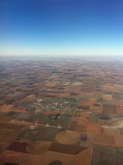 Lubbock, Texas from the air. Looks like a patchwork quilt. Texas Quilts, Texas Panhandle, Texas Photography, Lubbock Texas, Loving Texas, Amarillo Tx, Lubbock Tx, Outdoors Quotes, Tattoos Celebrities